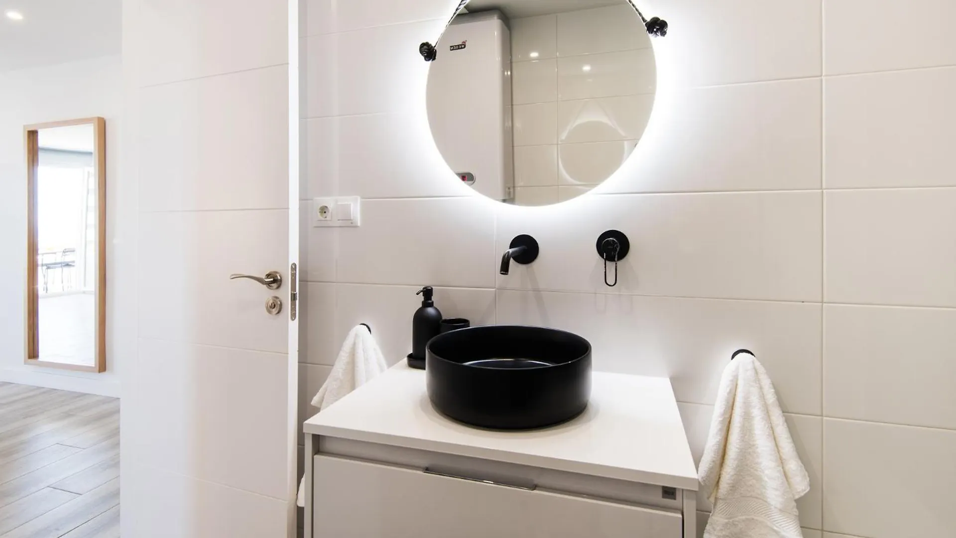 Palm True Towers 1, Marina Beach Apartment Fuengirola 0*,  Spain