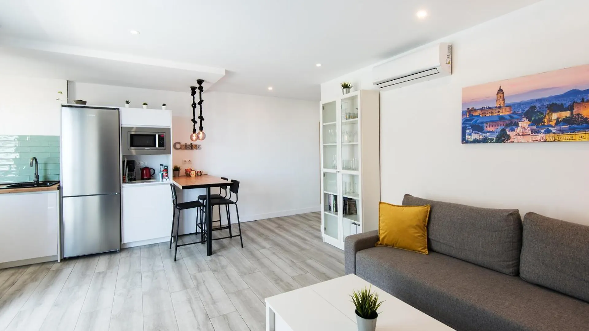 Palm True Towers 1, Marina Beach Apartment Fuengirola